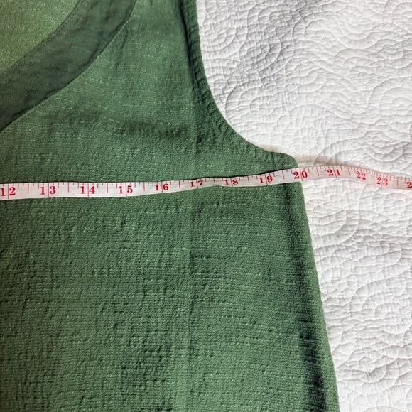 Green V-Neck Sleeveless Maxi Dress - Picture 7 of 10